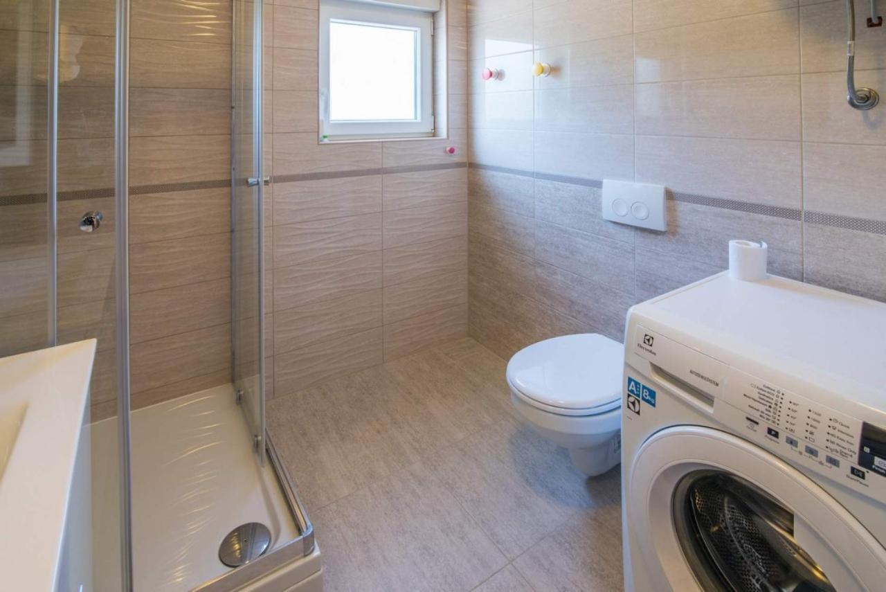 Apartman Zoe Vrbnik Kültér fotó